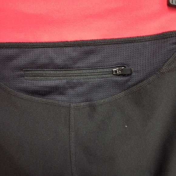 Xersion Fitted Activewear leggings - Black and Pink - Picture 6 of 16